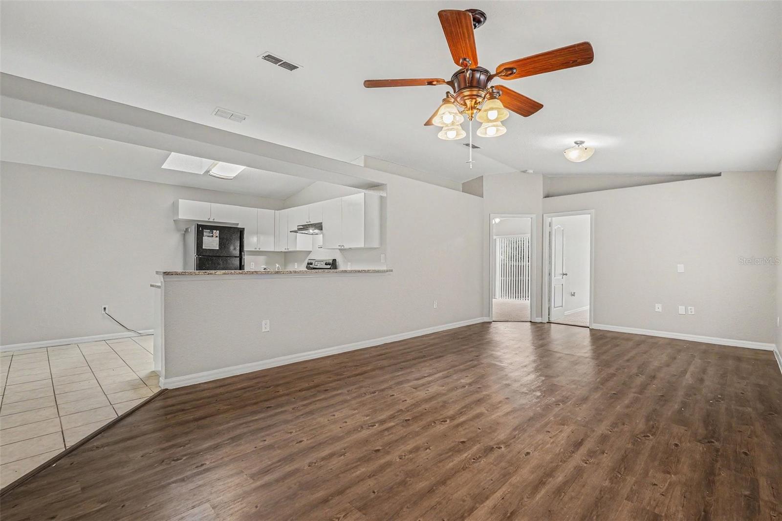LAKE PADGETT ESTATES EAST - Residential