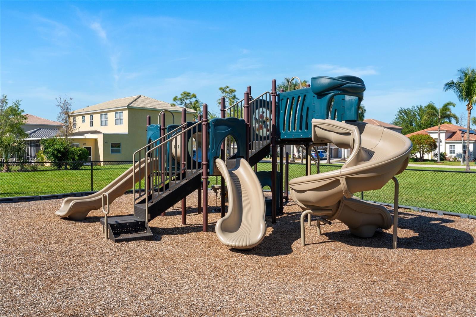 CORAL LAKES D - Residential