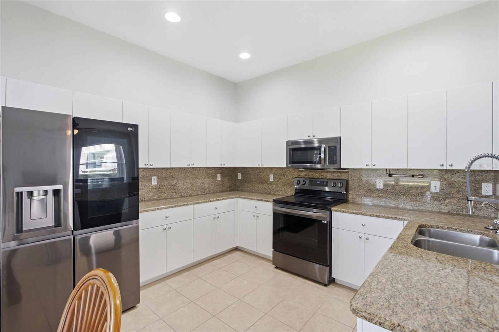 CORAL LAKES D - Residential