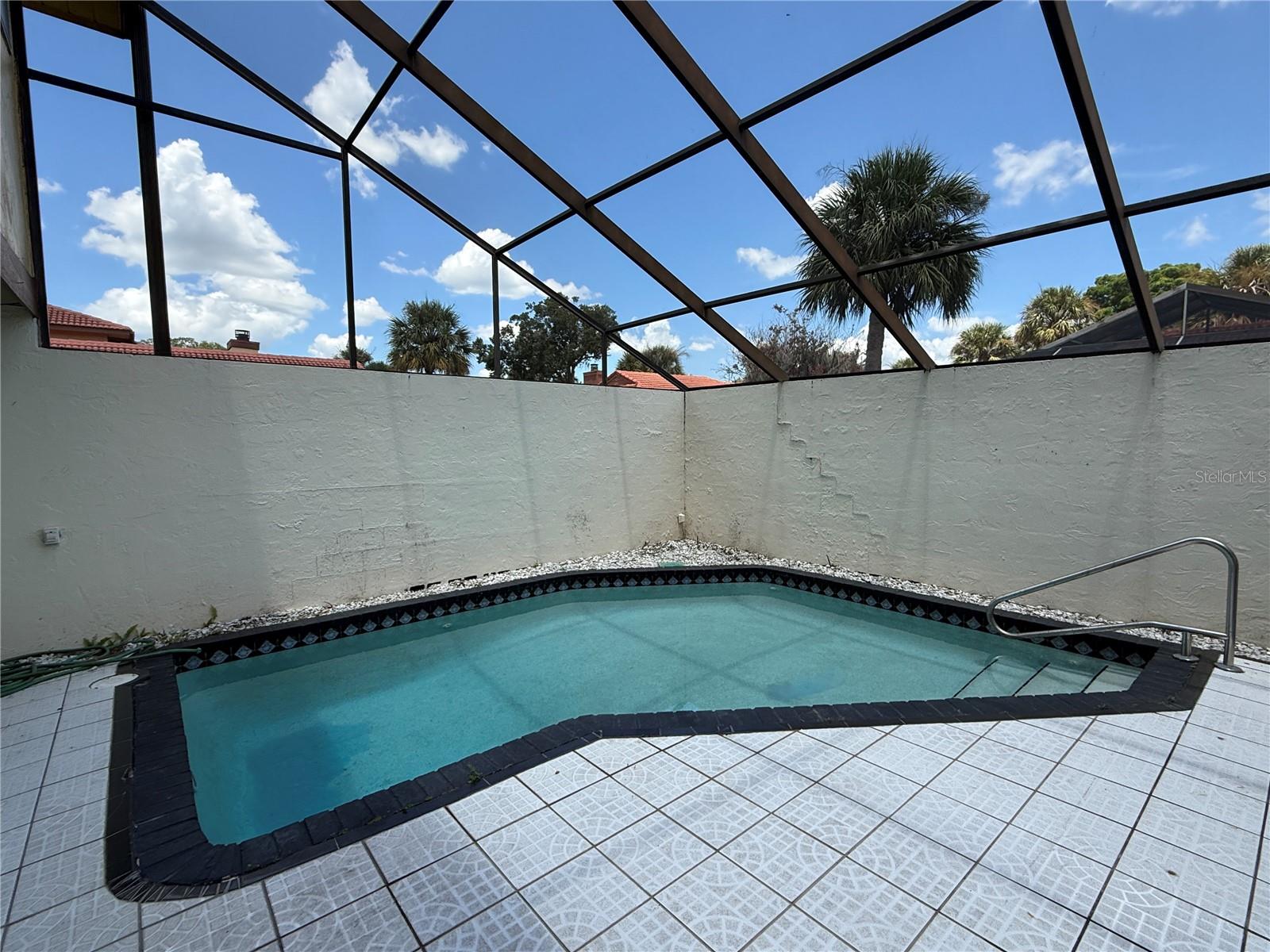 ISLAND CLUB AT ROSEMONT CONDO PH 07 - Residential