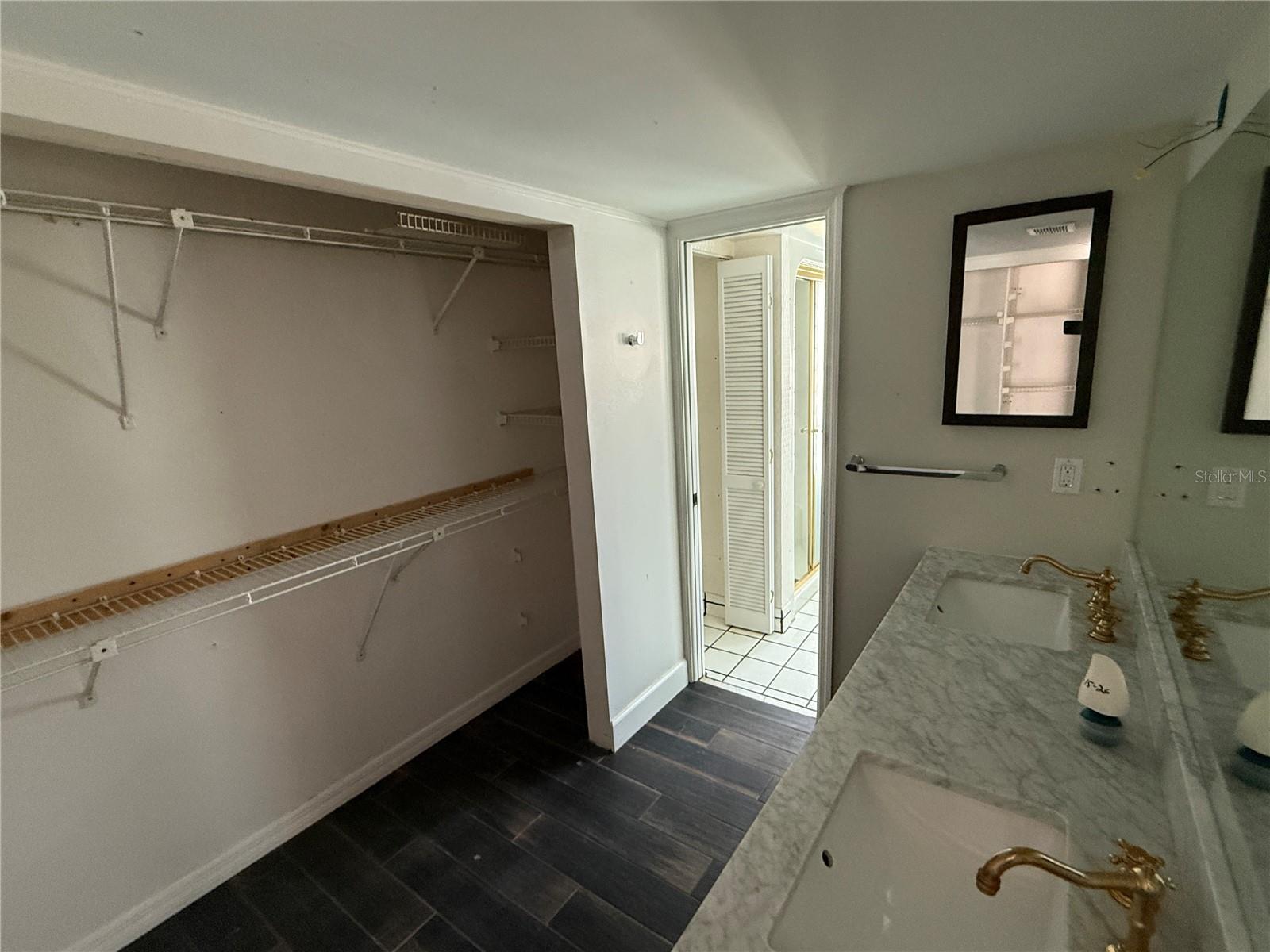 ISLAND CLUB AT ROSEMONT CONDO PH 07 - Residential