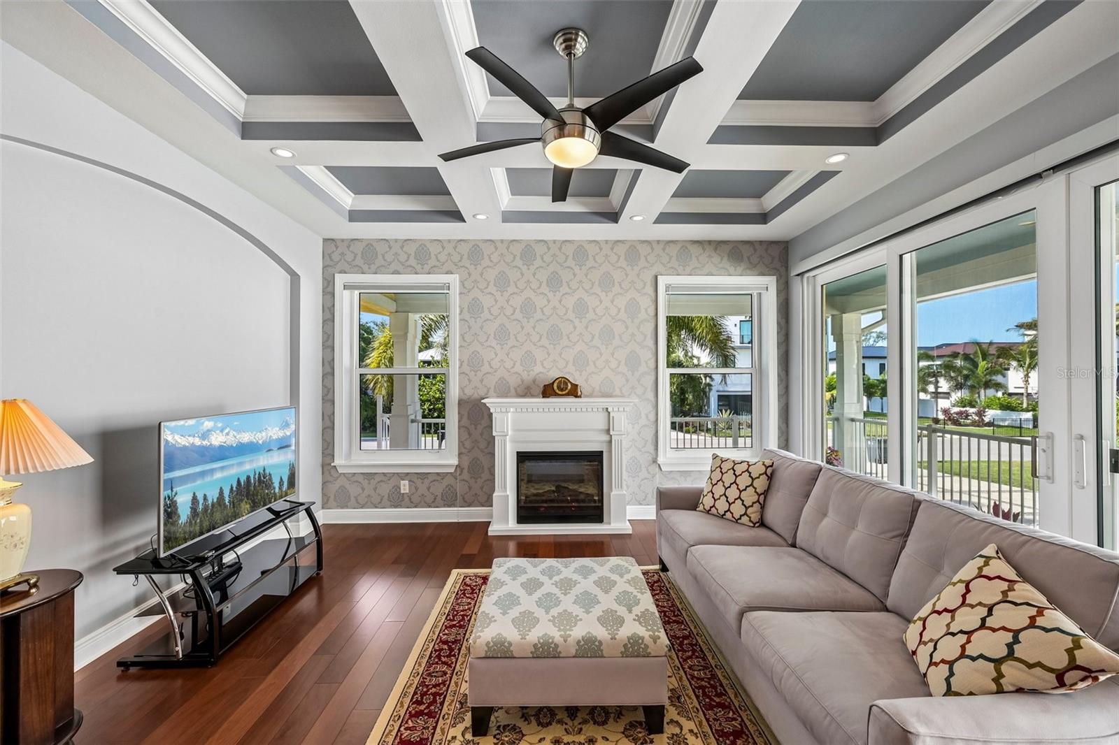 PALMA SOLA BAY GARDENS - Residential