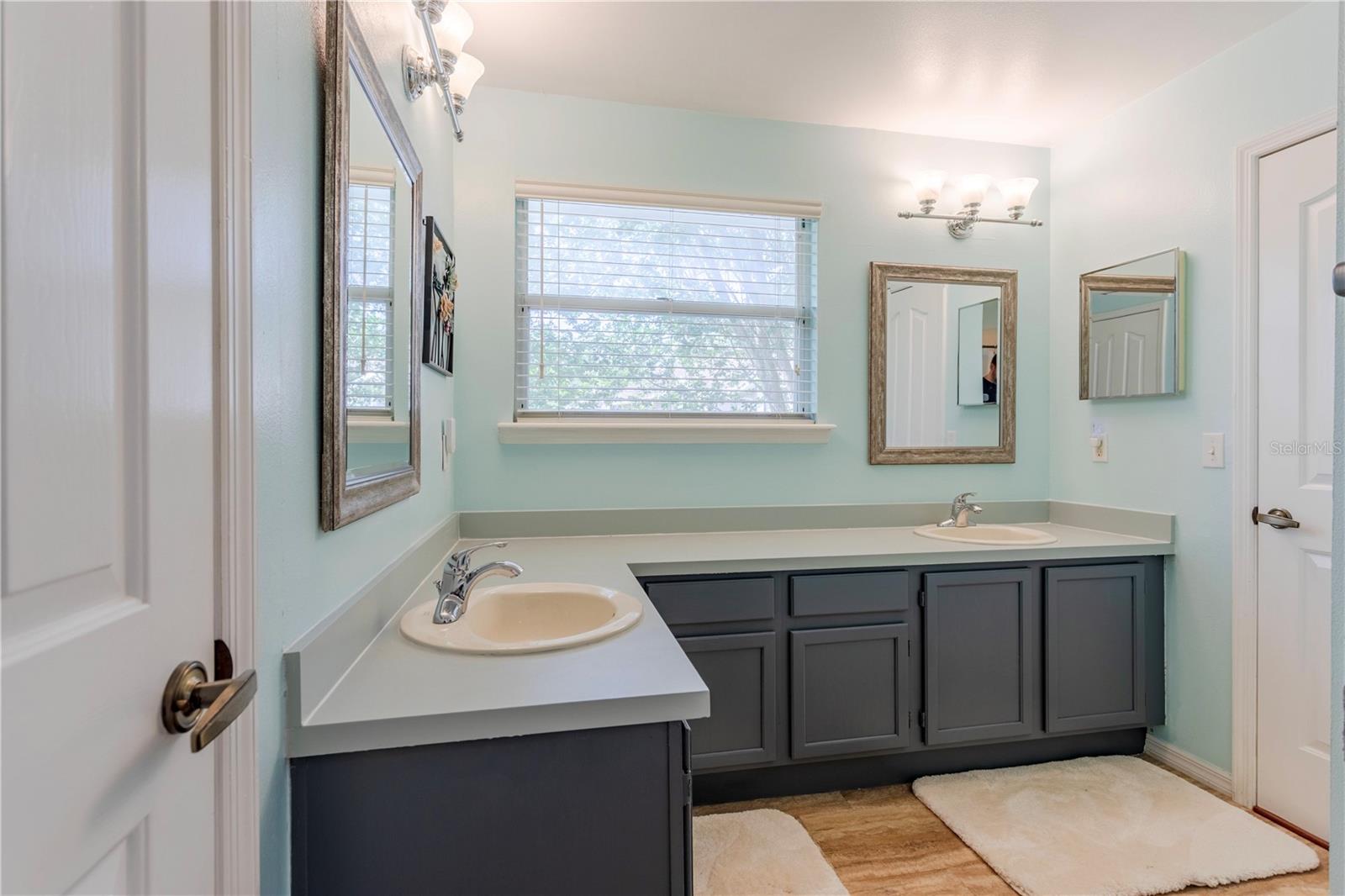 WINDWARD ESTATES - Residential
