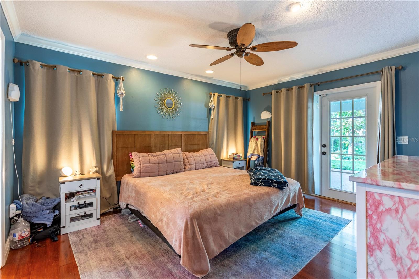 WINDWARD ESTATES - Residential