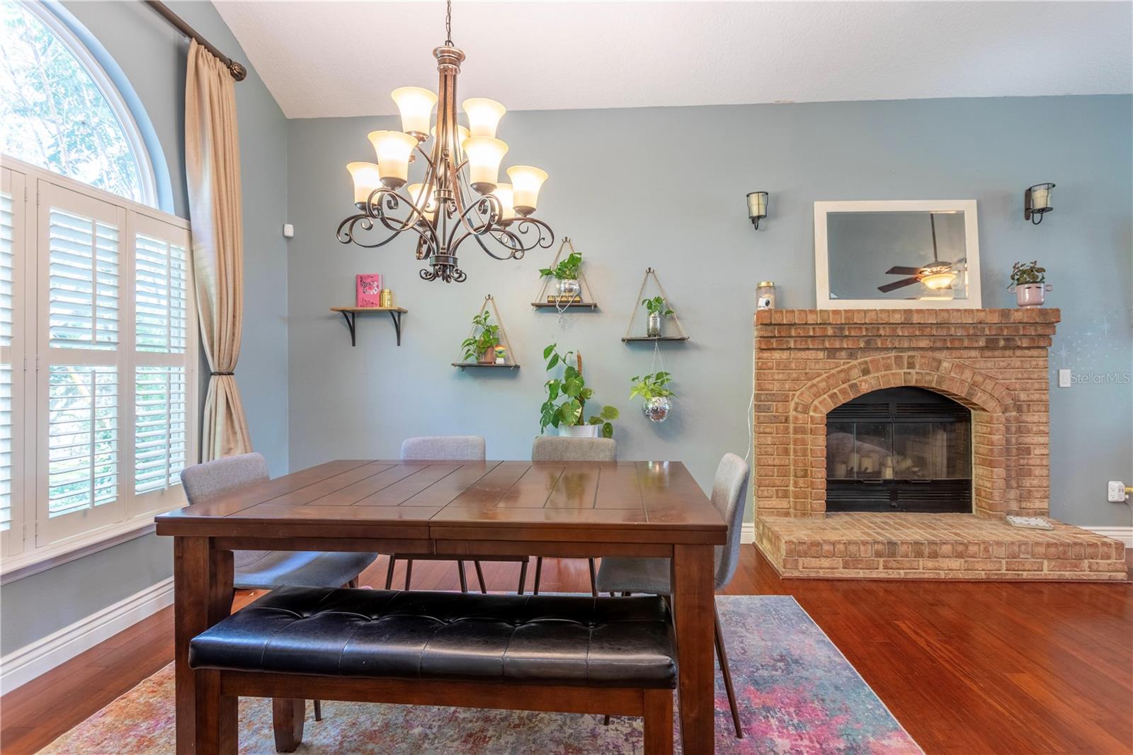WINDWARD ESTATES - Residential