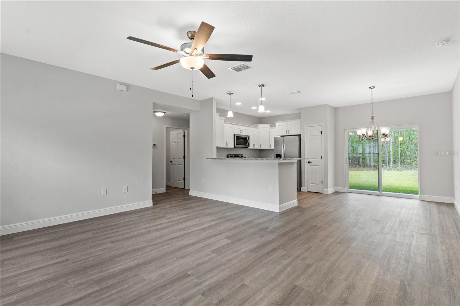 SEBRING COUNTRY EST - Residential