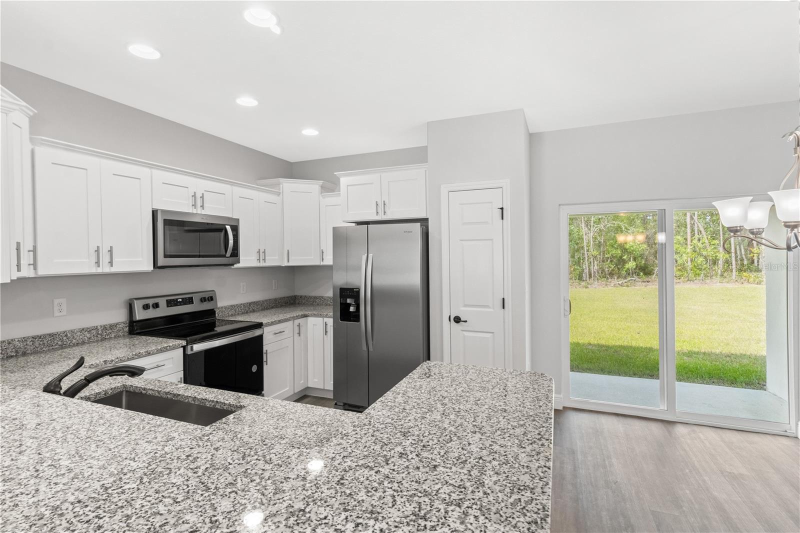 SEBRING COUNTRY EST - Residential