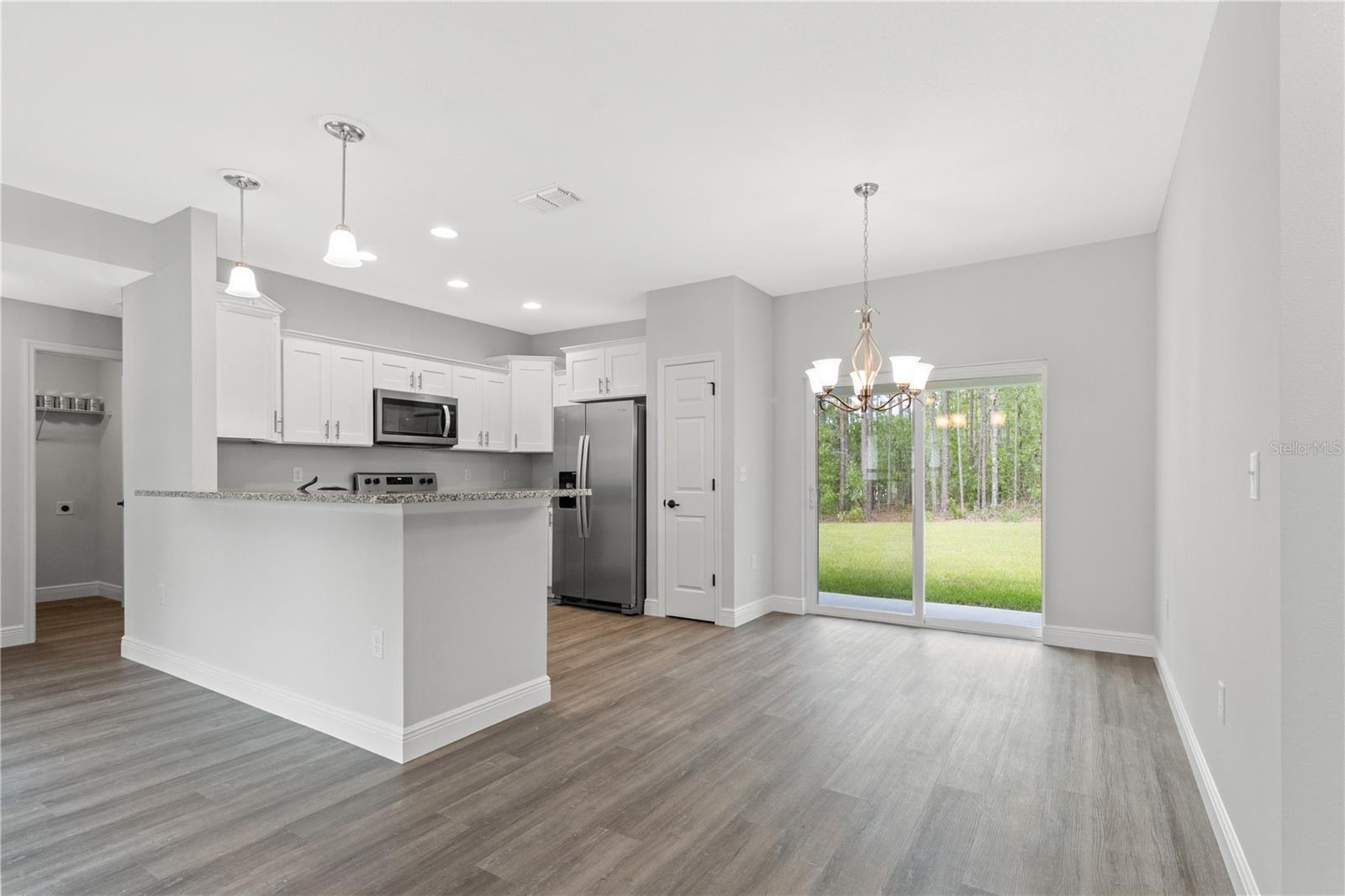 SEBRING COUNTRY EST - Residential