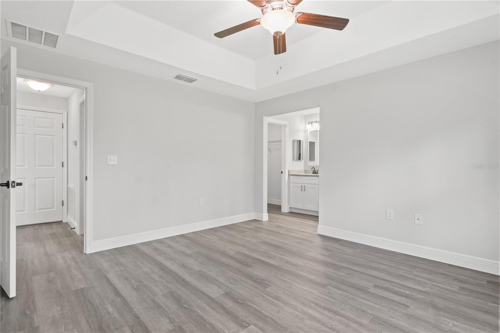 SEBRING COUNTRY EST - Residential