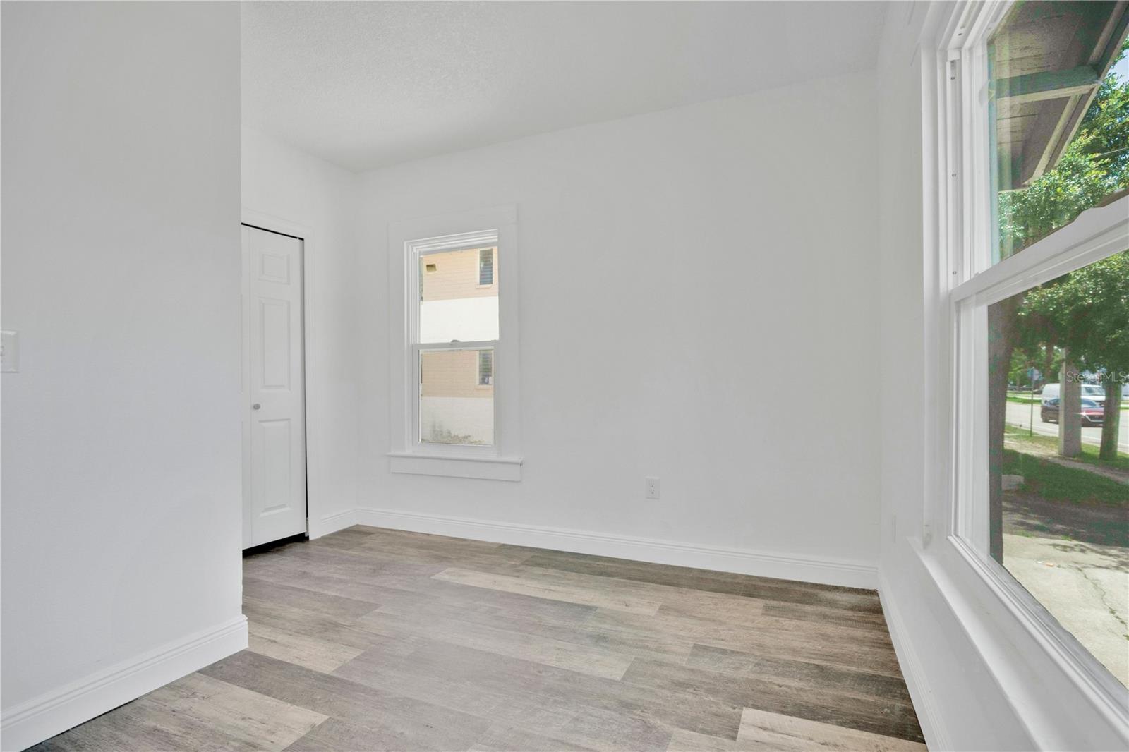 ROGERS & TAYLOR - Commercial Lease
