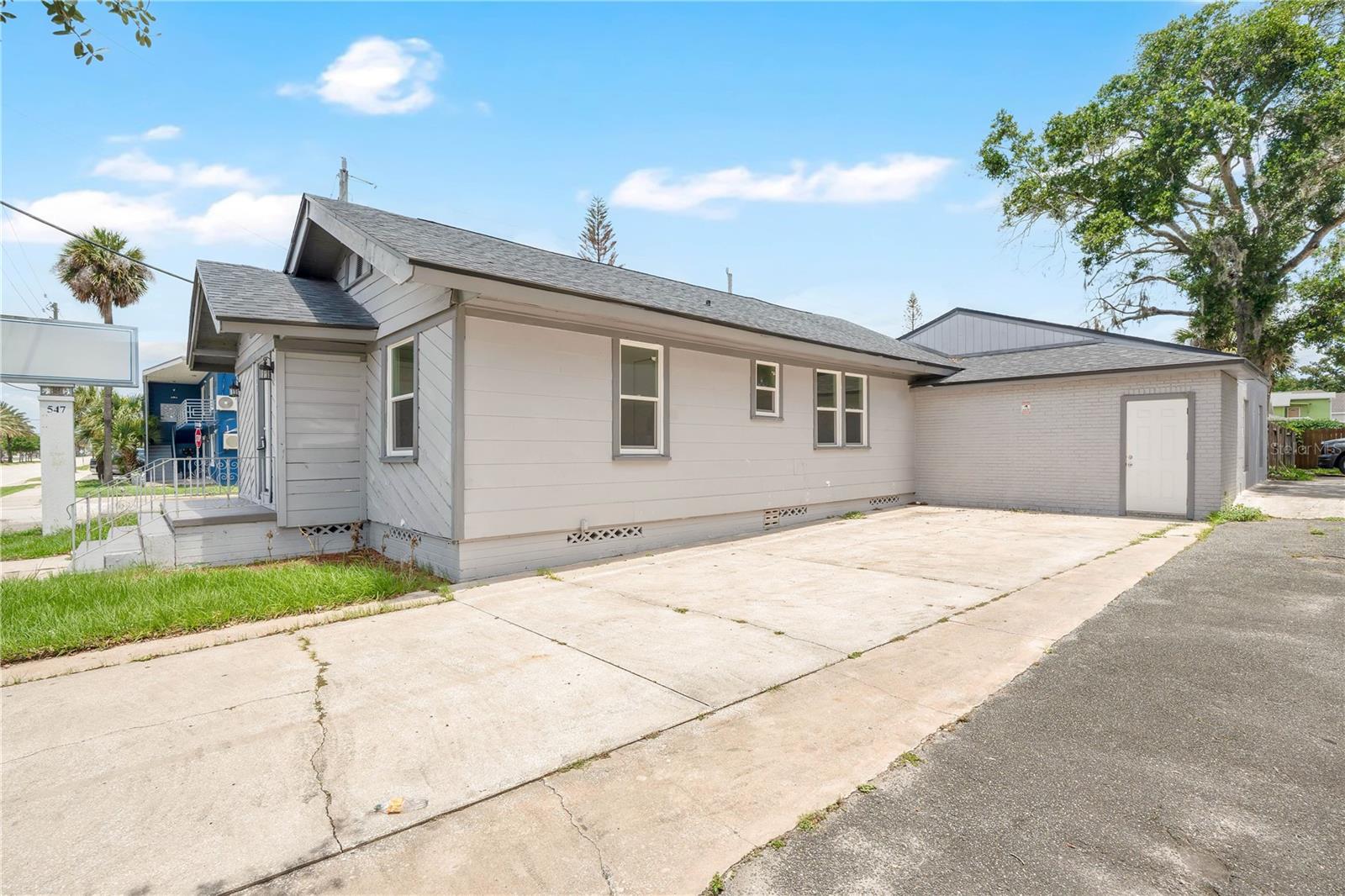 ROGERS & TAYLOR - Commercial Lease