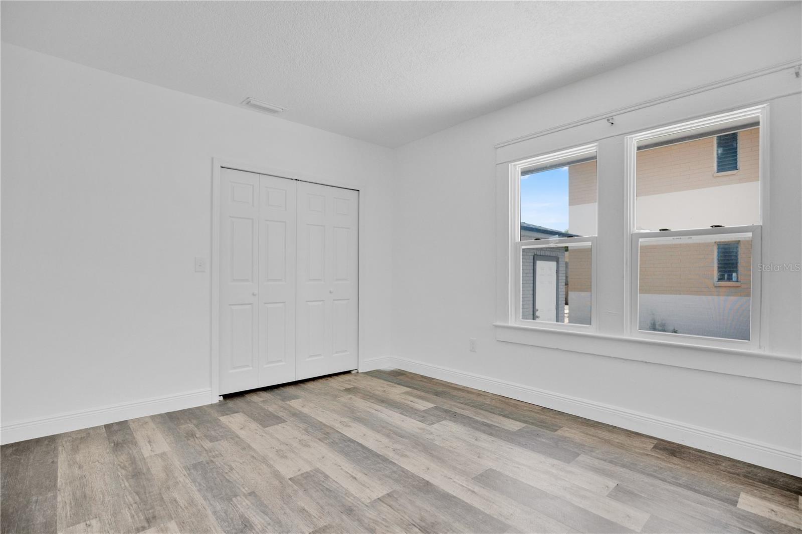 ROGERS & TAYLOR - Commercial Lease