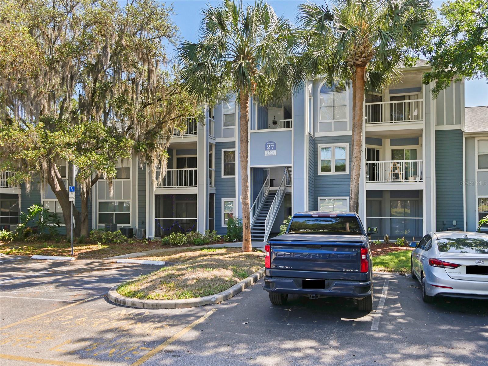 Welcome to this beautifully maintained third-floor condo in the desirable Regency Park at Lake Mary. This spacious 1-bedroom, 1-bathroom unit features fresh paint, abundant natural light, and a comfortable, open layout ideal for modern living. Enjoy a low-maintenance lifestyle in a well-established community offering resort-style amenities, including a sparkling swimming pool, tennis courts, and a fully equipped fitness center.
Perfectly positioned in the heart of Lake Mary, this property provides convenient access to top-rated schools, the public library, scenic walking trails, business hubs, dining, and shopping. Commuters will appreciate the easy connectivity to major highways including I-4 and SR 417.
Whether you're a first-time homebuyer, downsizing, or seeking a solid investment opportunity, this condo presents exceptional value in a prime location.