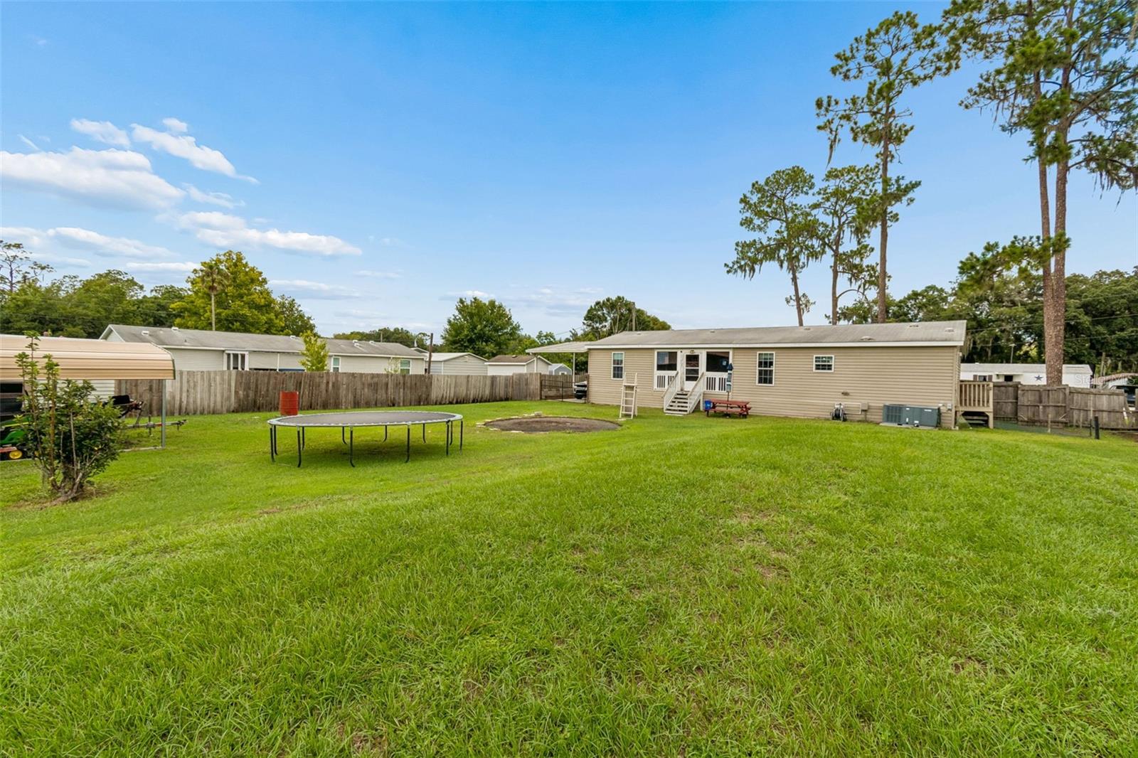 HERNDON WOODS - Residential