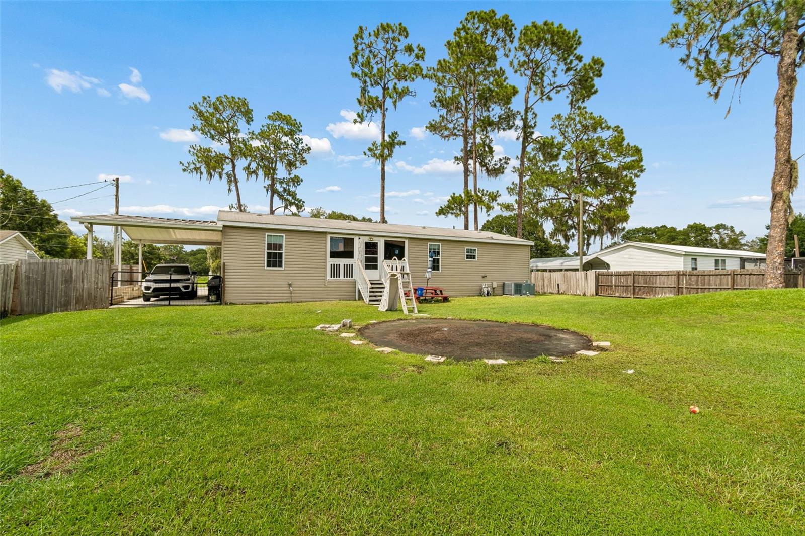 HERNDON WOODS - Residential