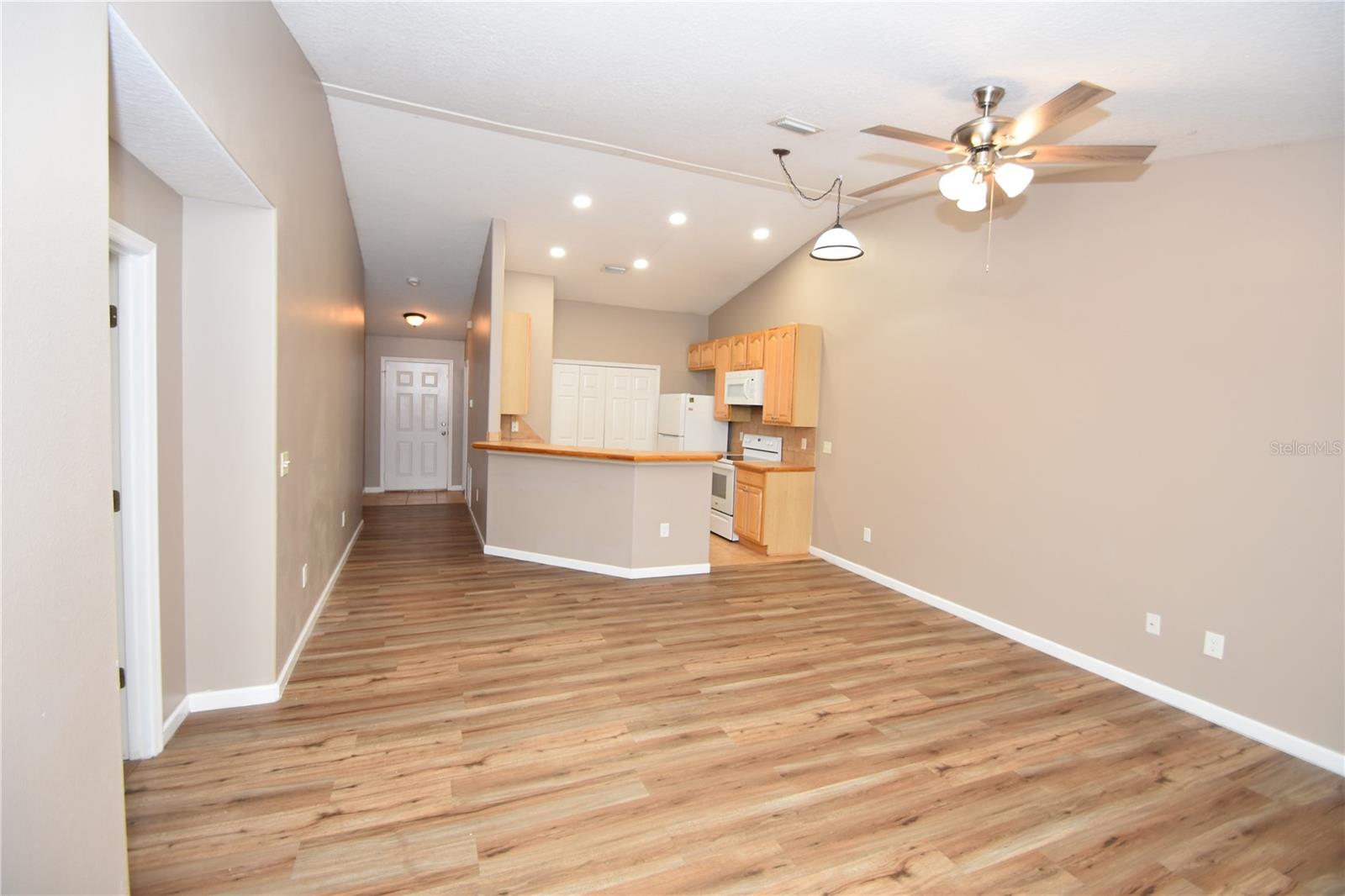 LEHIGH WOODS - Residential Lease