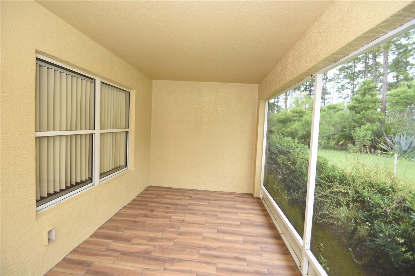 LEHIGH WOODS - Residential Lease