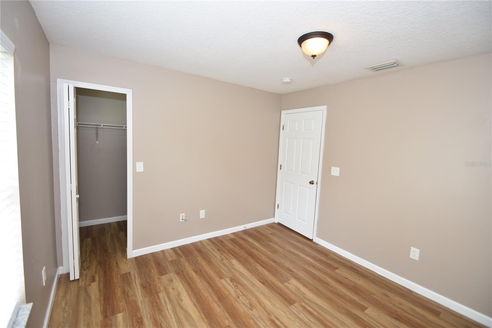 LEHIGH WOODS - Residential Lease