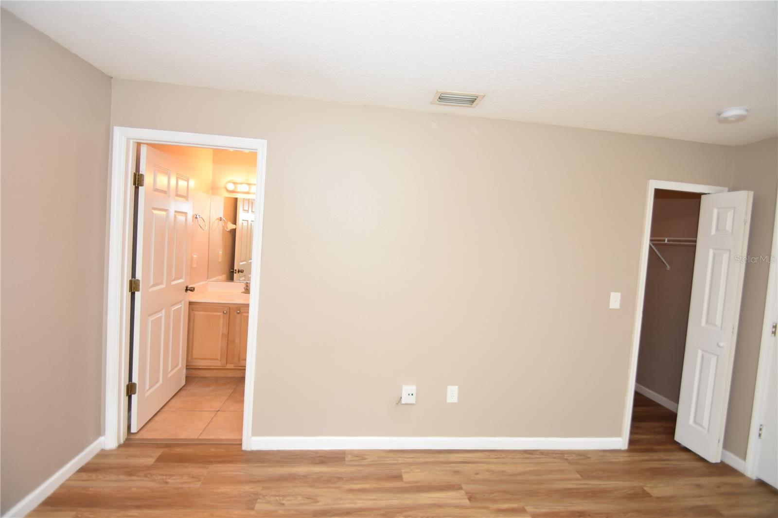 LEHIGH WOODS - Residential Lease