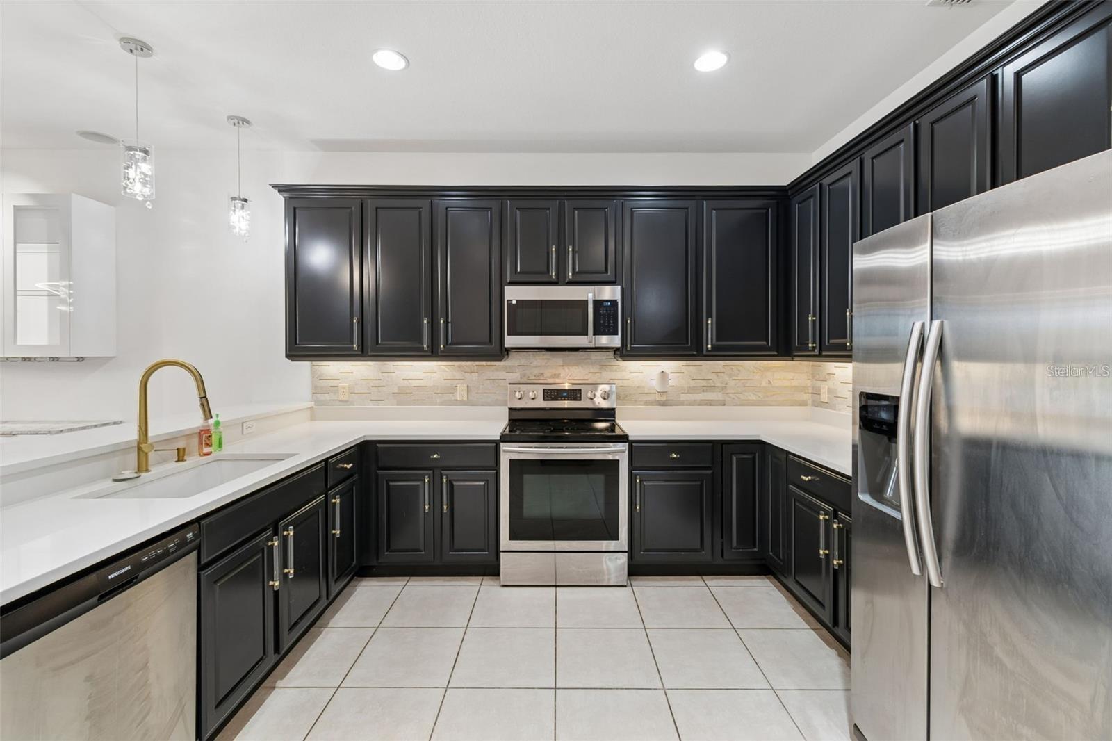 SOLIVITA PH 03B - Residential Lease