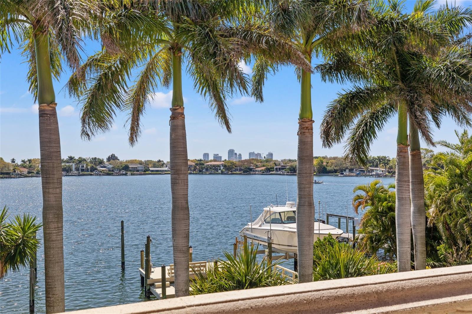 SNELL ISLE BRIGHTWATERS UNIT D-BLOCK 1 - Residential