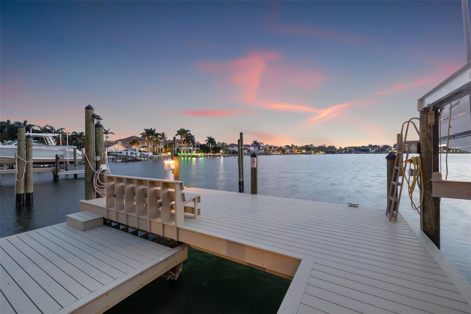 SNELL ISLE BRIGHTWATERS UNIT D-BLOCK 1 - Residential