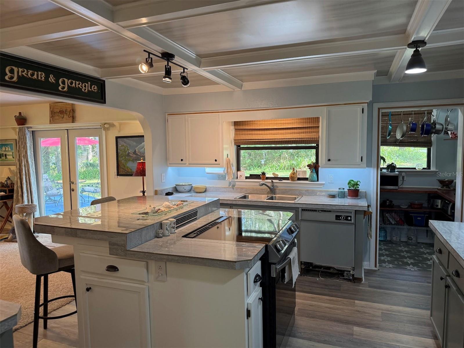 OWEN LAKE HEIGHTS - Residential