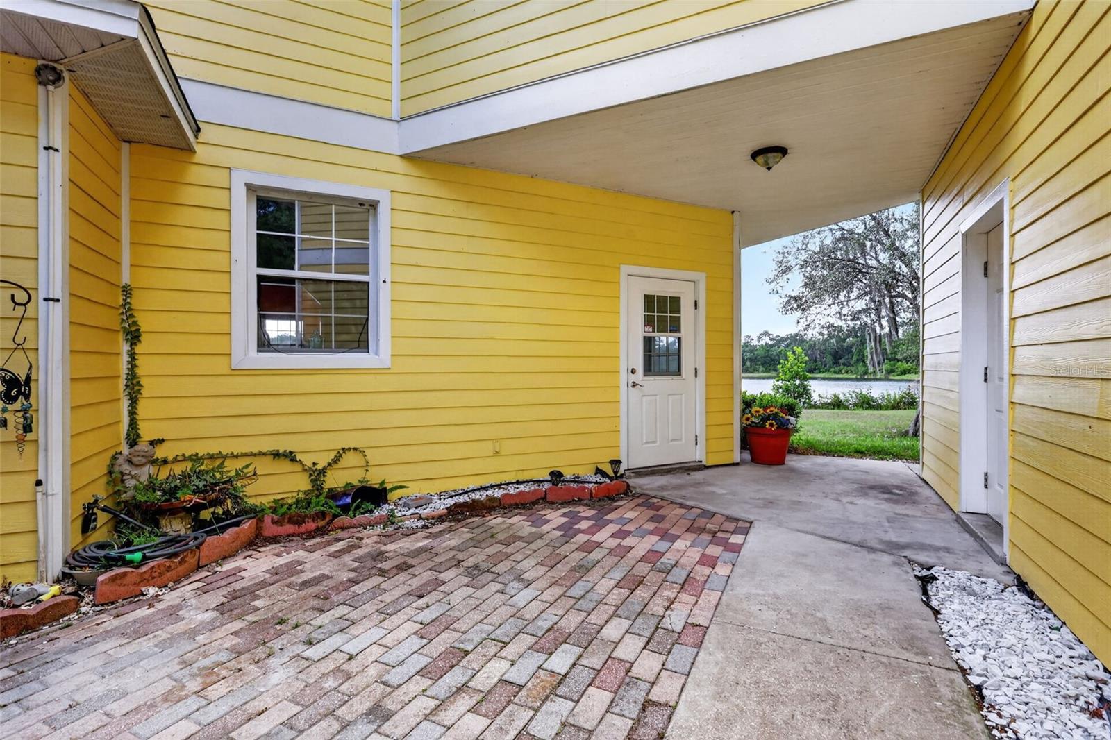 LAKE LEON - Residential