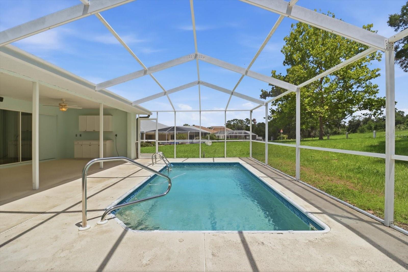 CONNELL LAKE ESTATES - Residential