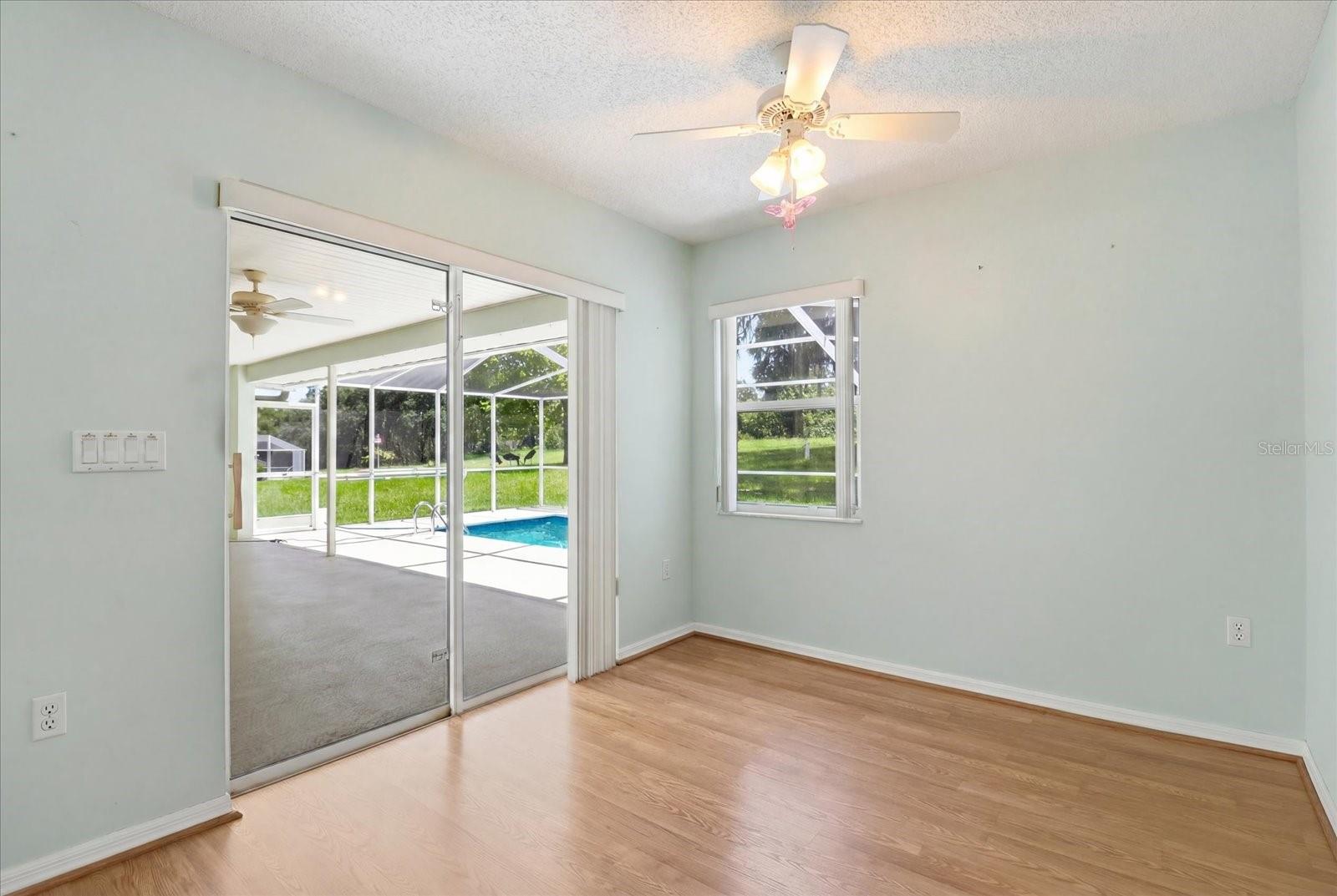 CONNELL LAKE ESTATES - Residential