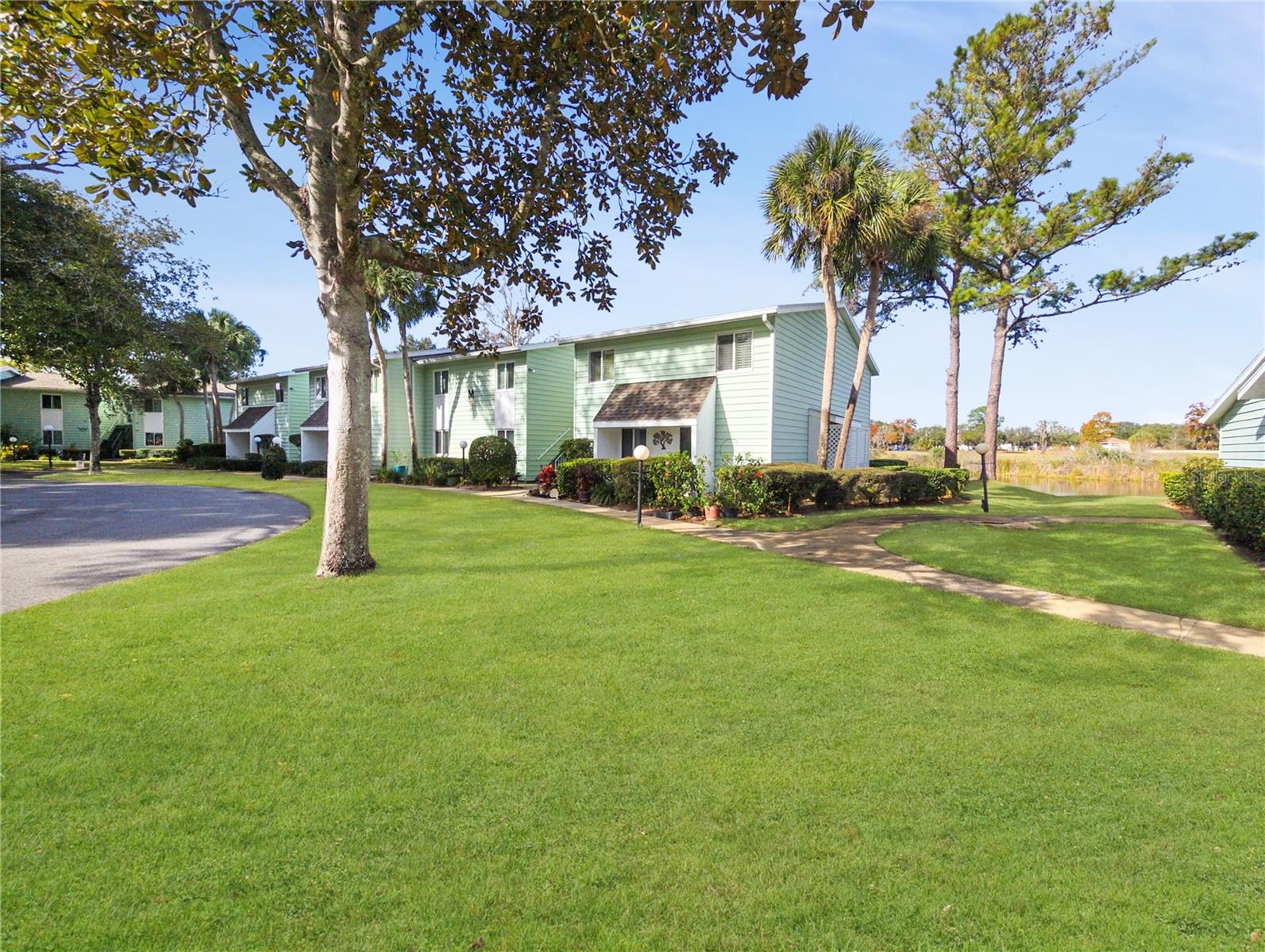 LIVE OAK VILLAGE CONDO - Residential