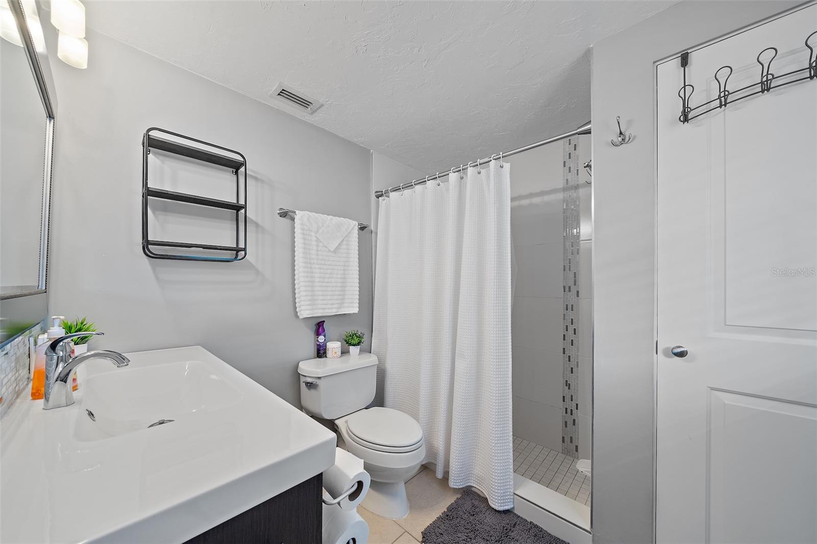 CAROLINA ESTATES - Residential