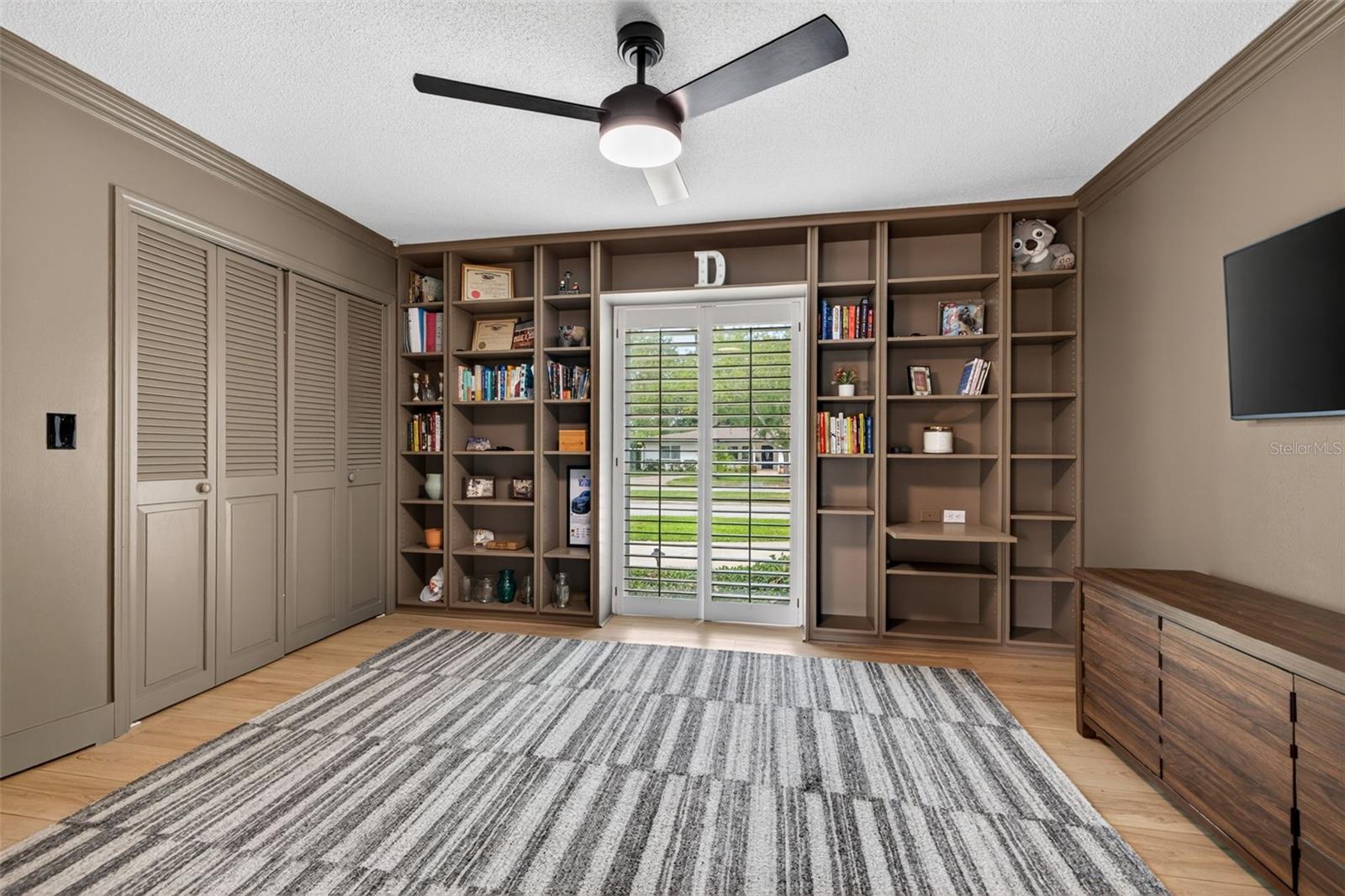 HEART OF BELLEAIR - Residential