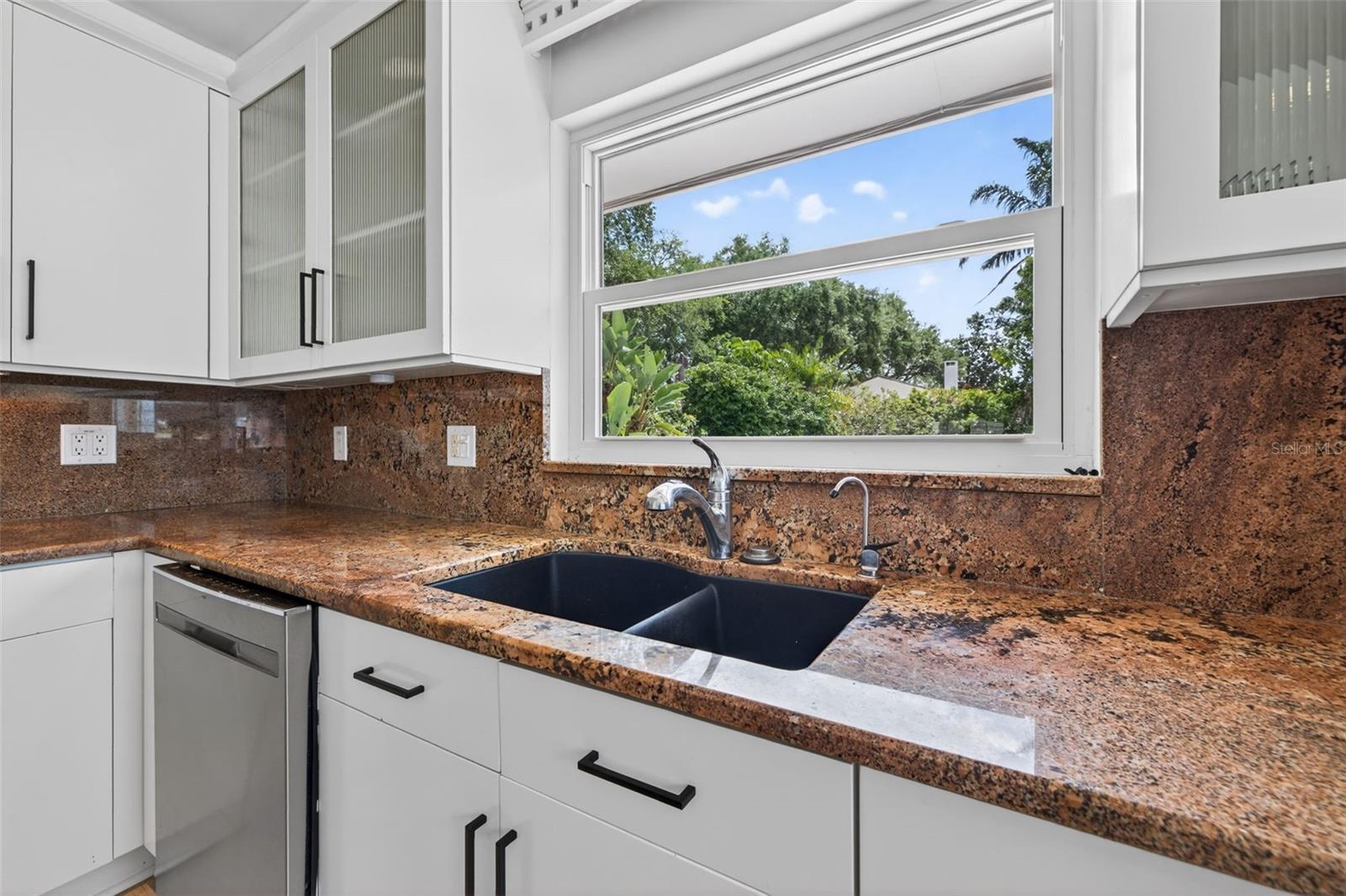 HEART OF BELLEAIR - Residential