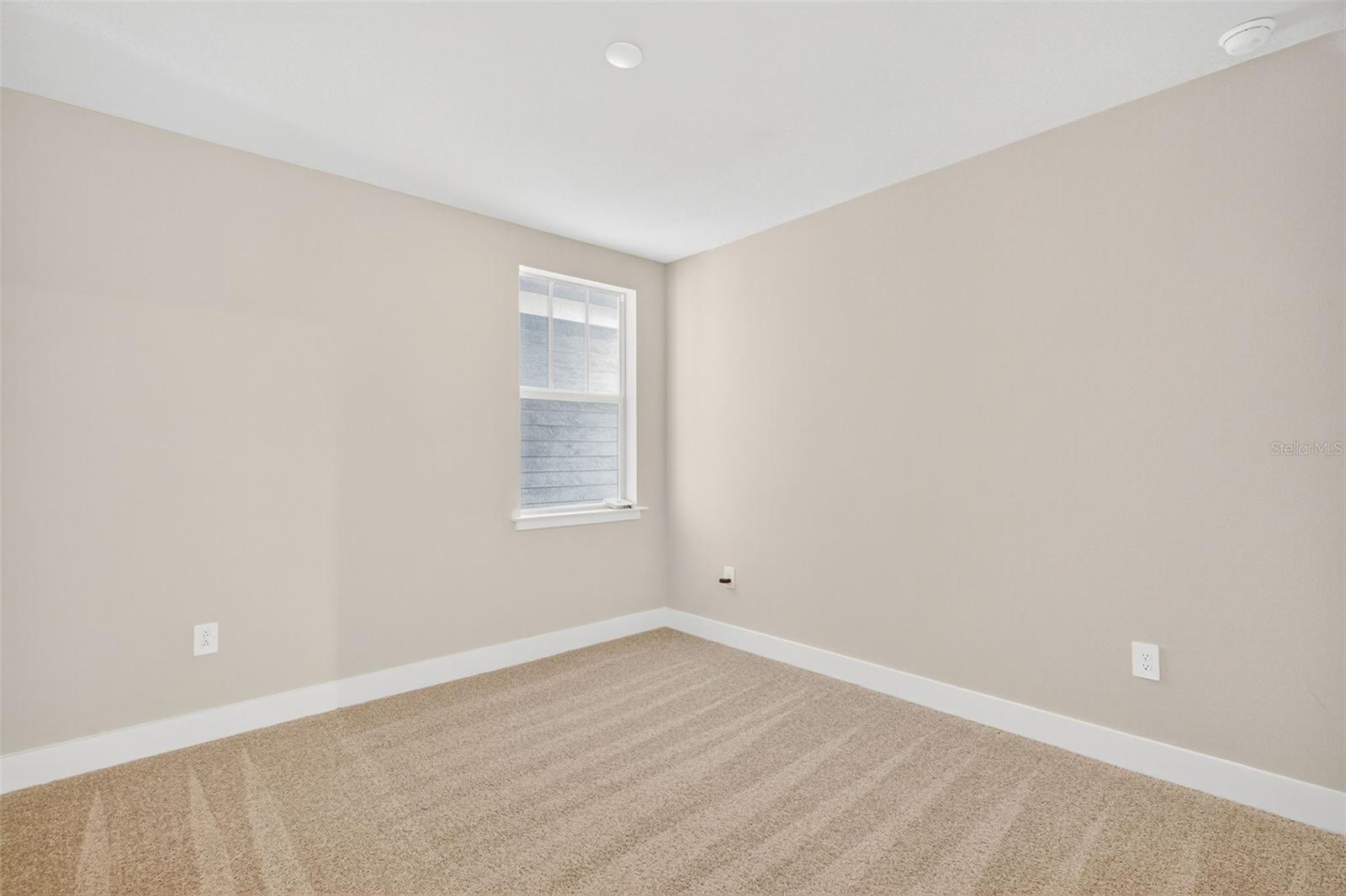 LAKESPUR AT WELLEN PARK - Residential
