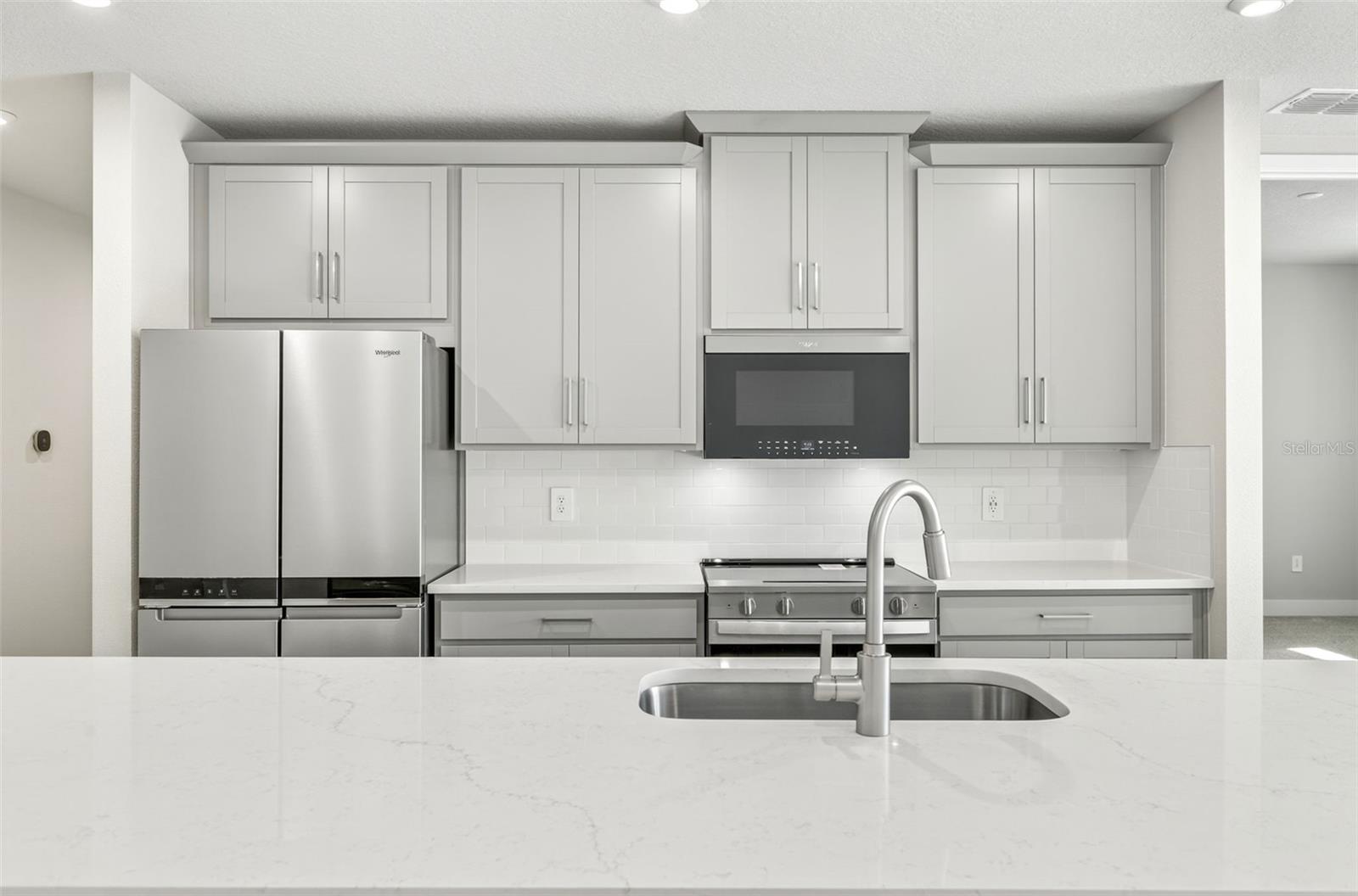 LAKESPUR AT WELLEN PARK - Residential