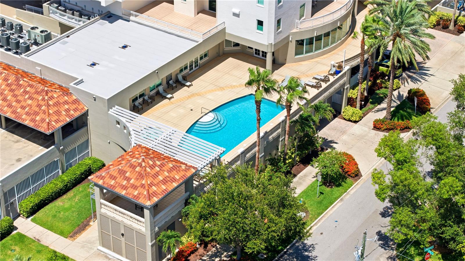 THE ALAGON ON BAYSHORE A CONDO - Residential