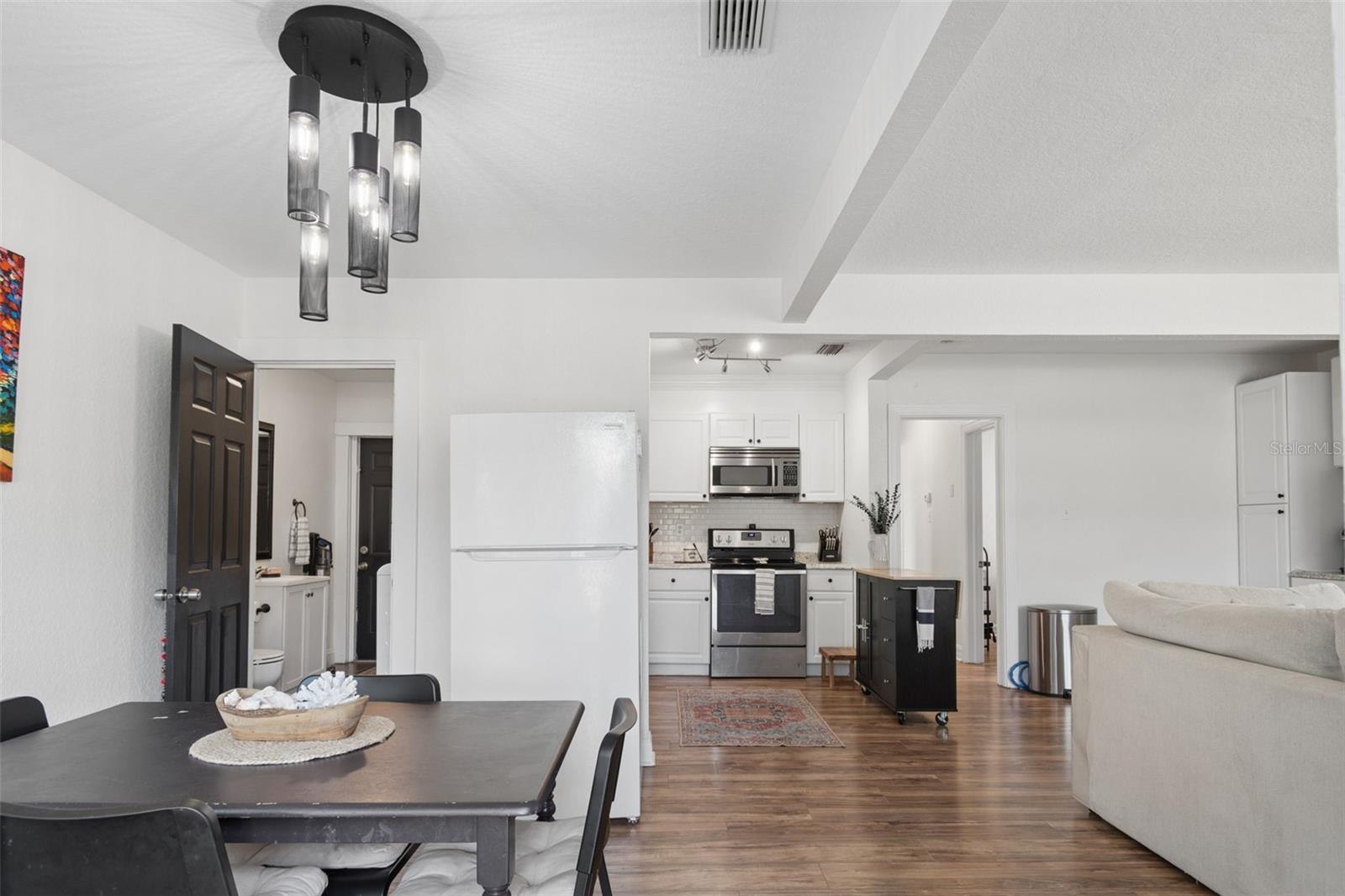 CALEDONIA SUB - Residential