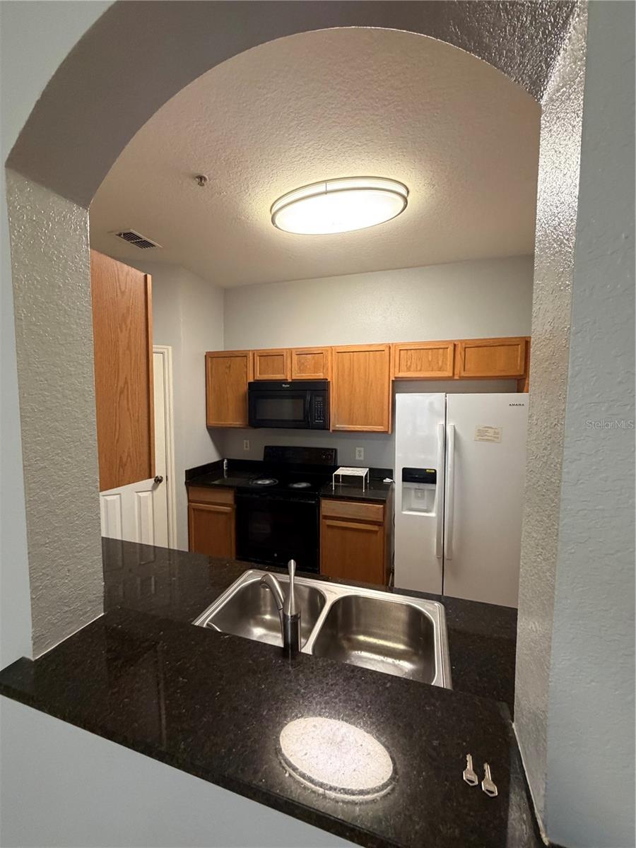 HORIZONS AT STONEBRIDGE PLACE CONDO PH1 - Residential