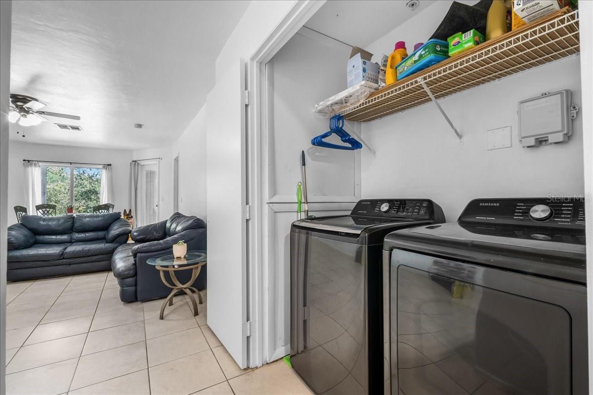 COUNTRYSIDE UNIVERSITY - Residential
