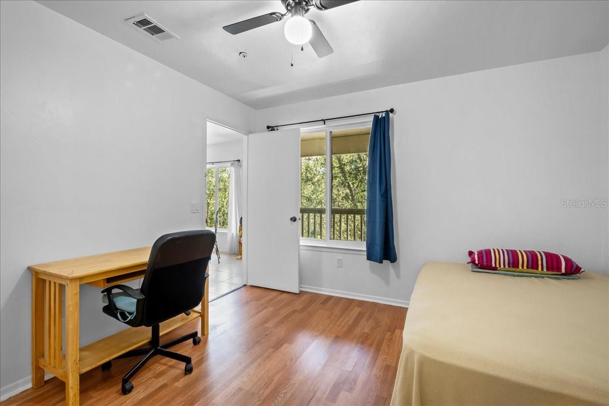 COUNTRYSIDE UNIVERSITY - Residential