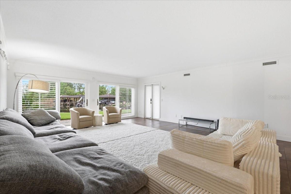 MASTERS CONDO - Residential