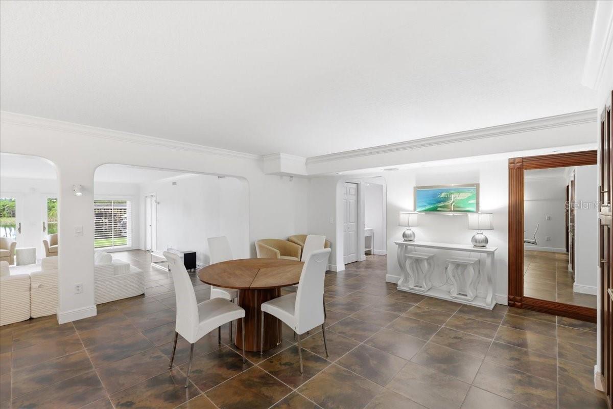 MASTERS CONDO - Residential