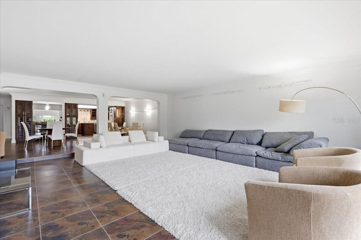 MASTERS CONDO - Residential