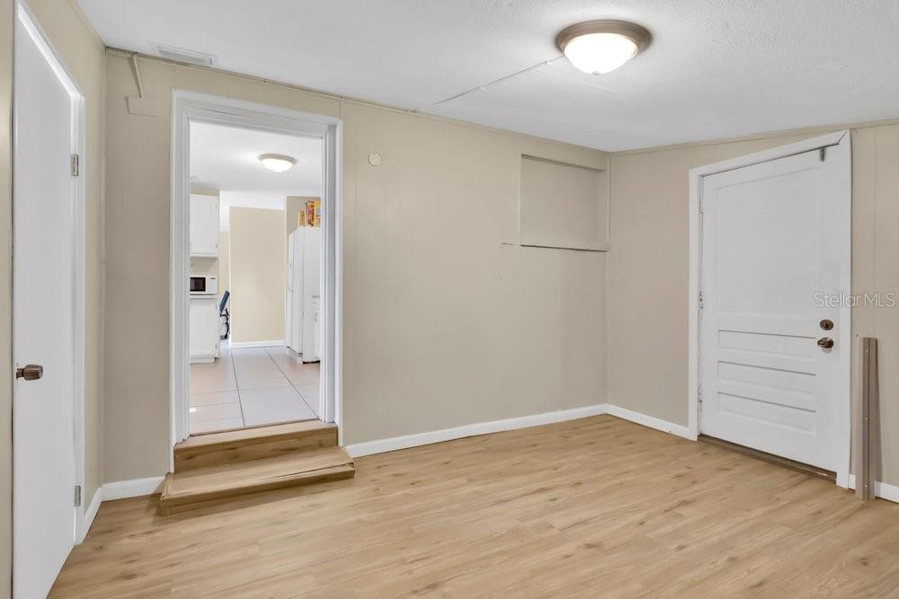 JAN PHYL VILLAGE UNIT 03 A - Residential Lease