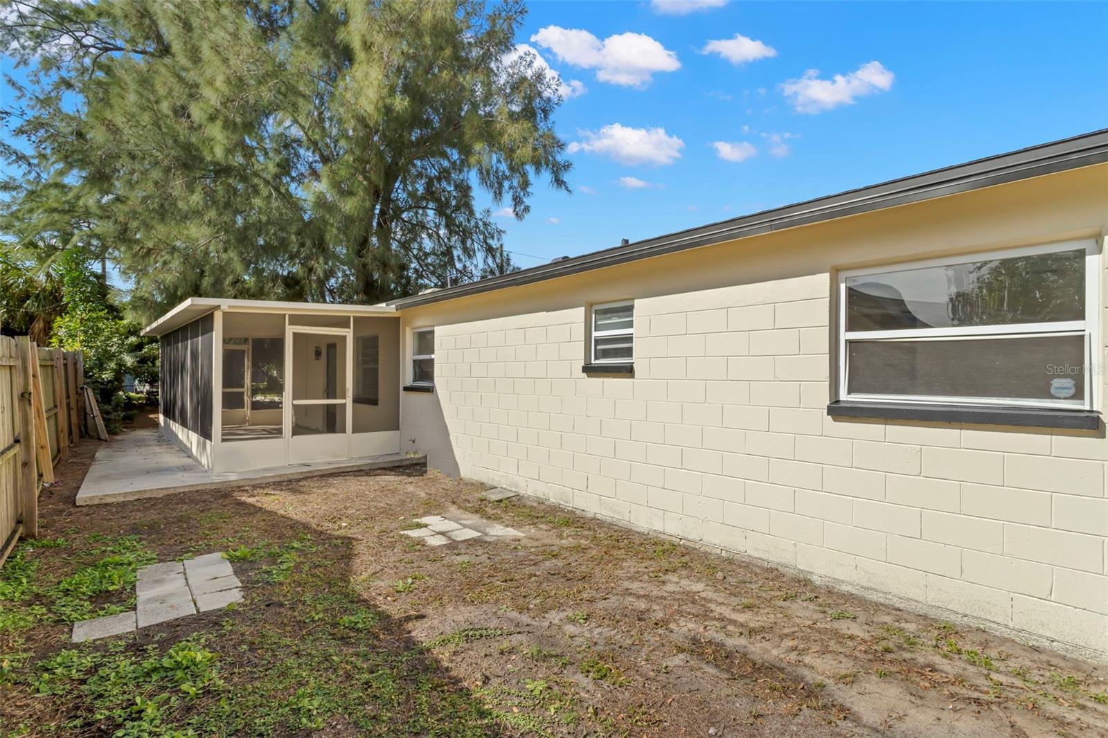 SHORE ACRES OVERLOOK SEC - Residential