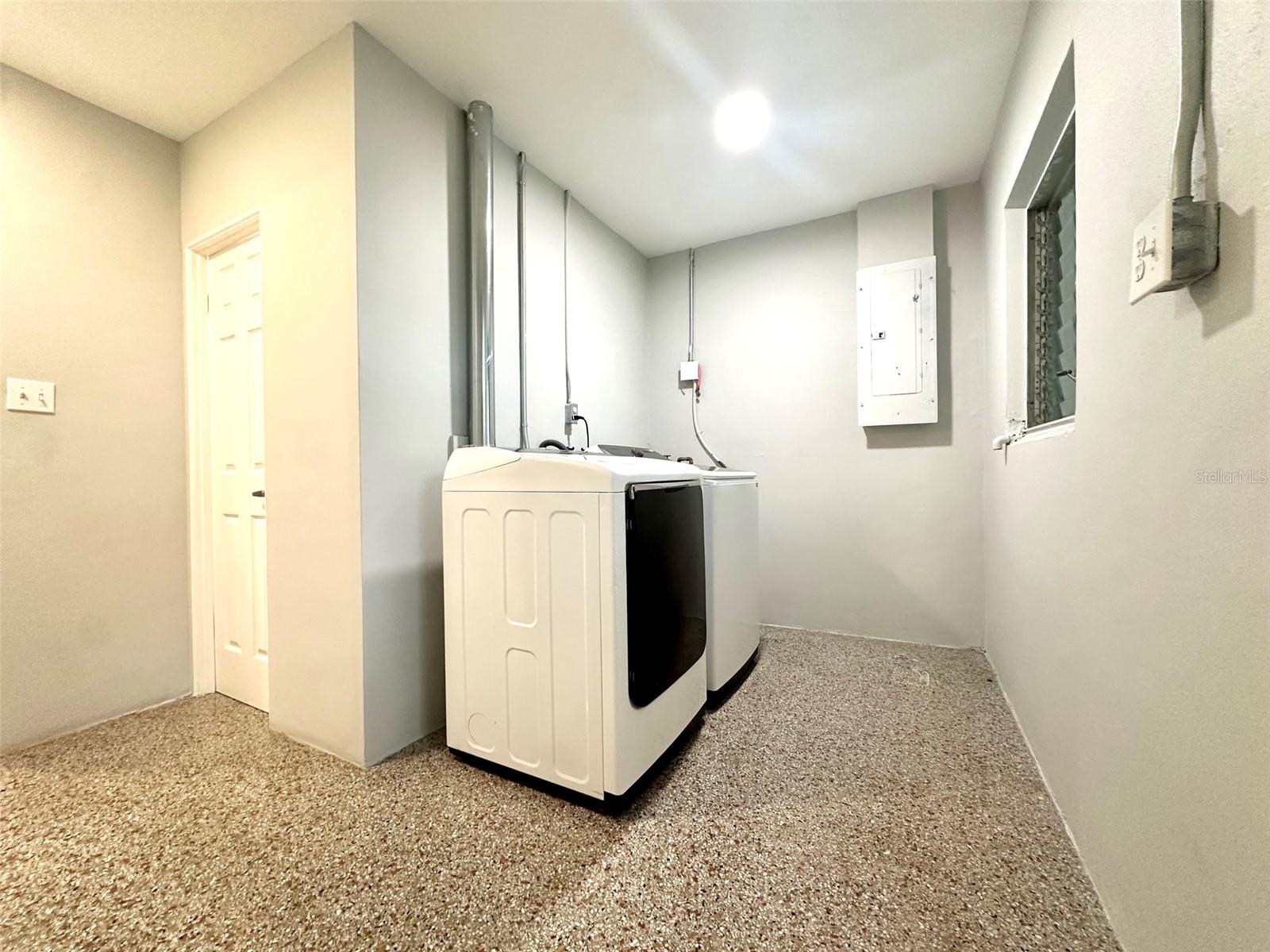 SUN HEIGHTS - Residential Lease
