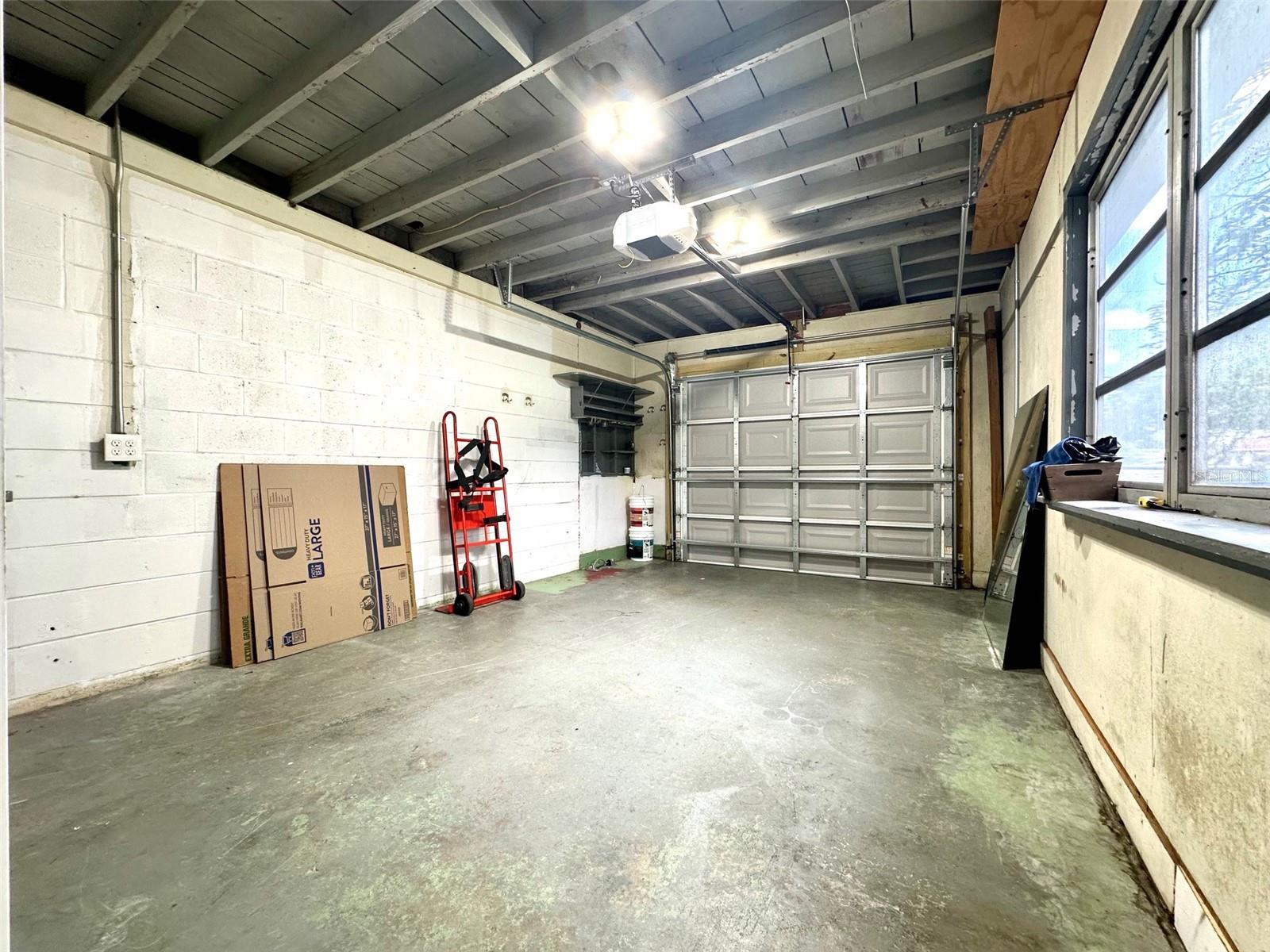 SUN HEIGHTS - Residential Lease