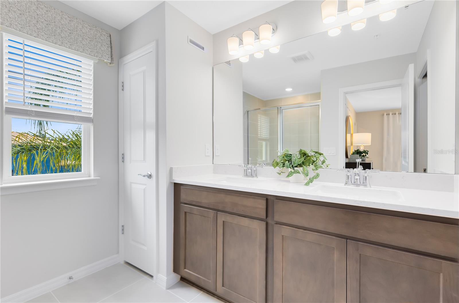 SKYLAR CREST - Residential