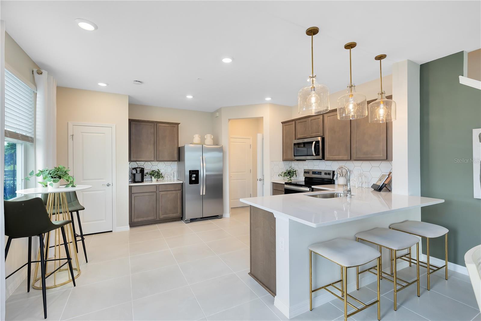 SKYLAR CREST - Residential